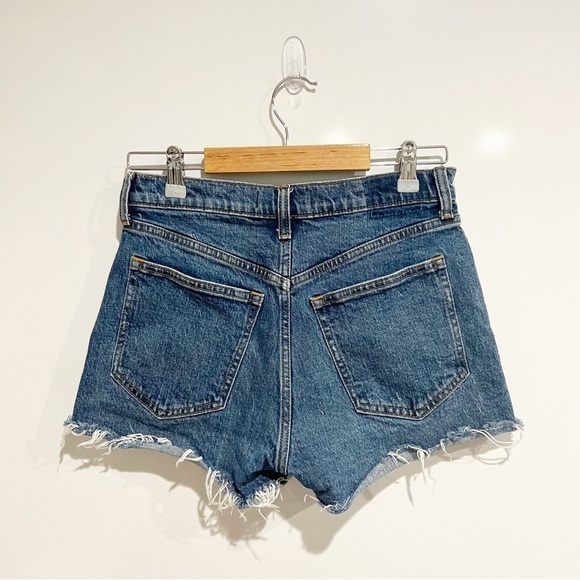 Abercrombie & Fitch High Rise Mom Short - Picture 4 of 9